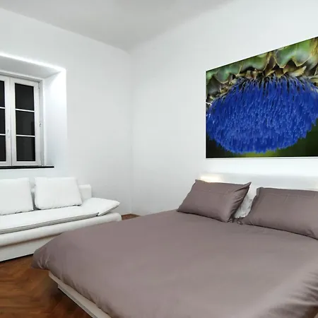 Galeria River 3*