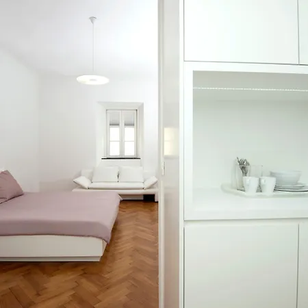 Galeria River Gasthof 3*