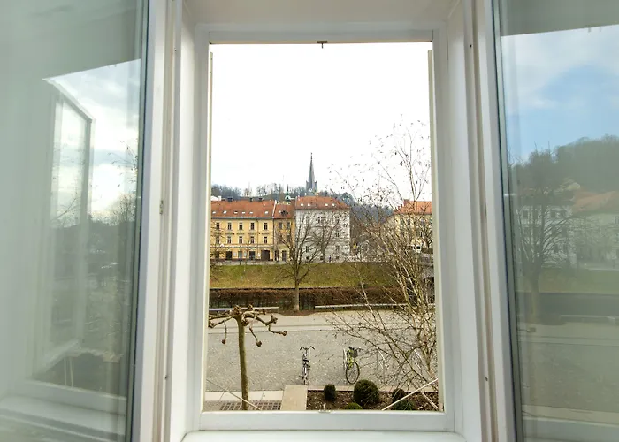 Vendégház Galeria River