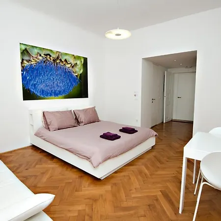 Galeria River Pensión